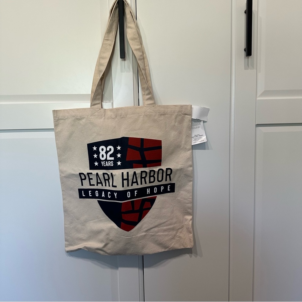 NWT Pearl Harbor Legacy of Hope Tote Bag, souvenir, Hawaii,82 years